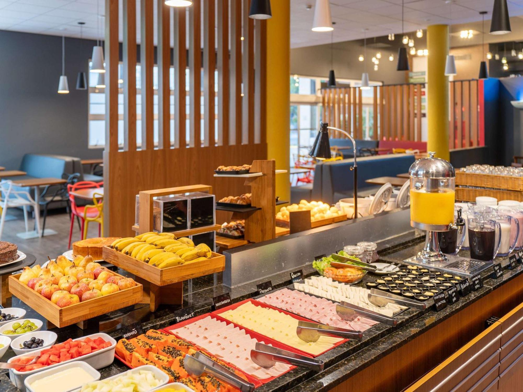 Ibis Paulinia 호텔 외부 사진